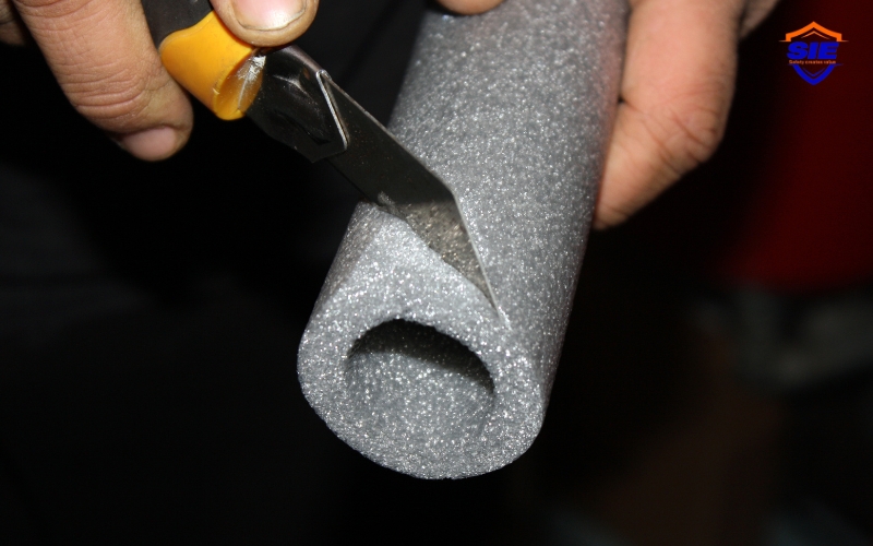 chung nhan hop quy ong cach dien co chua bot