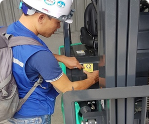 Dán tem kiểm định